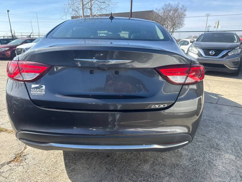 2017 Chrysler 200 Limited