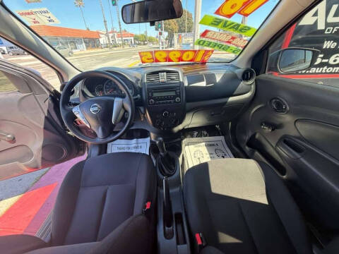 2018 Nissan Versa S Plus