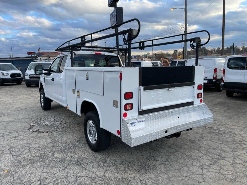 2017 Ford F-250 Super Duty XL photo 3