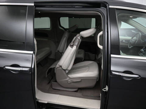 2021 Chrysler Pacifica Hybrid Touring L