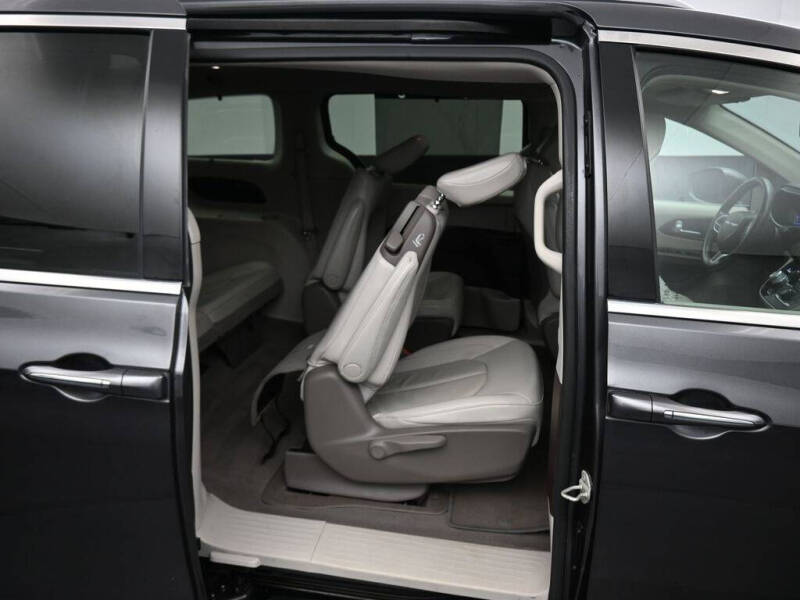 2021 Chrysler Pacifica Hybrid Touring L