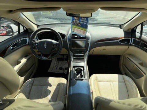 2014 Lincoln MKZ