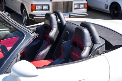 2004 Dodge Viper SRT-10