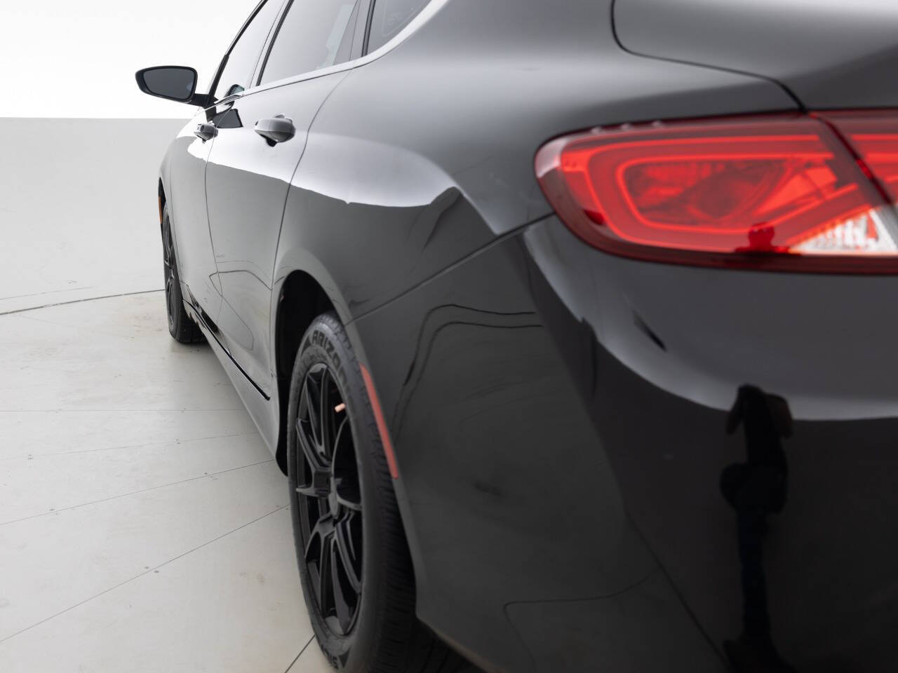 Used Car 2017 Chrysler 200  Limited Platinum 4dr Sedan For Sale Under $15,000 In Coal City, Illinois