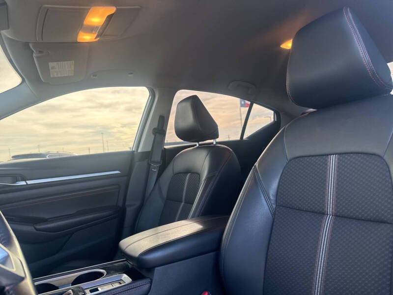 2023 Nissan Altima 2.5 SR