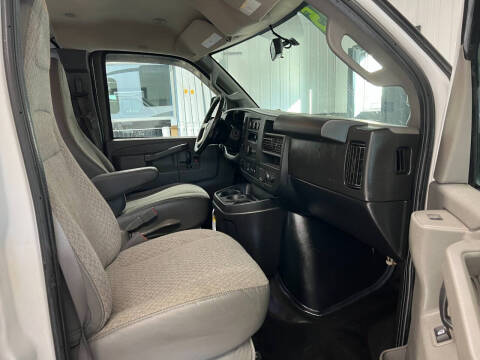 2019 Chevrolet Express 2500