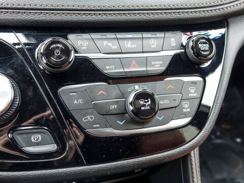 2024 Chrysler Pacifica Pinnacle