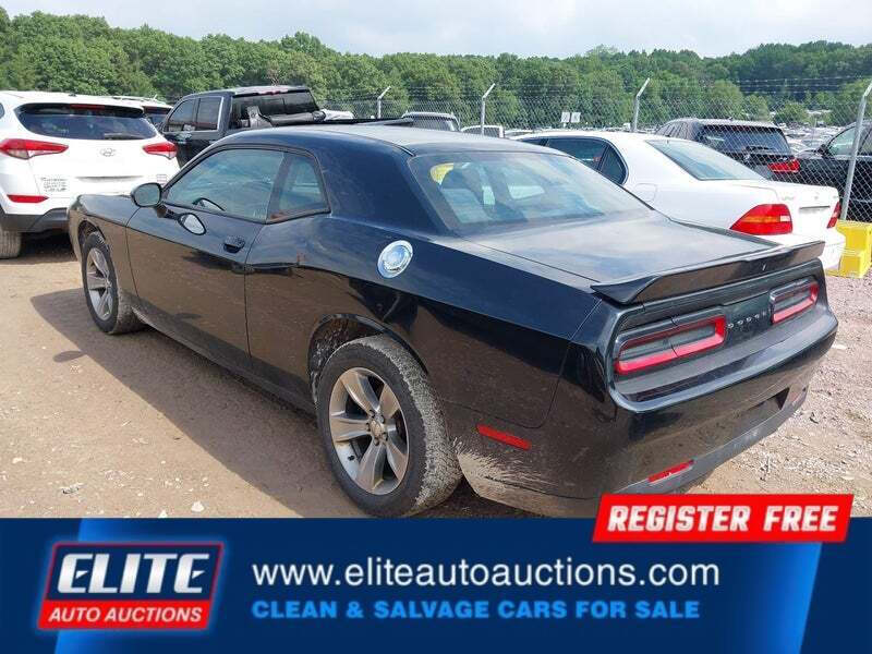 2016 Dodge Challenger SXT