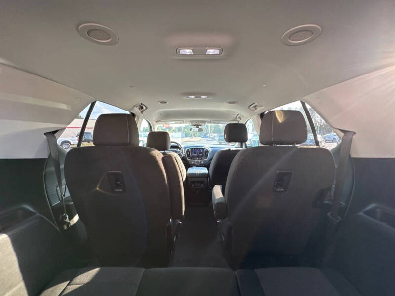 2021 Chevrolet Traverse LT Cloth