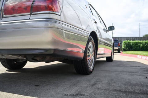 2000 Toyota Crown