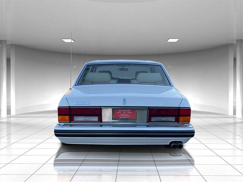 1997 Rolls-Royce Silver Dawn 5
