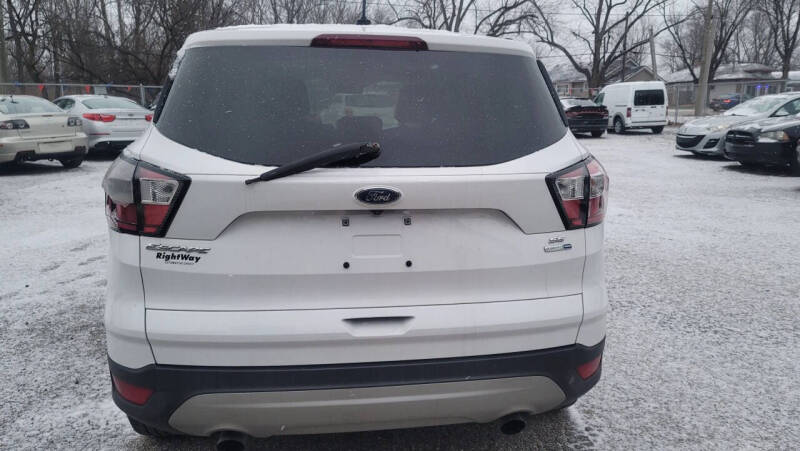 2017 Ford Escape SE
