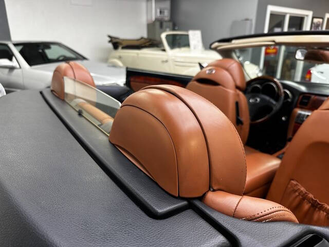 2004 Lexus SC 430