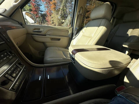 2011 Cadillac Escalade ESV Premium