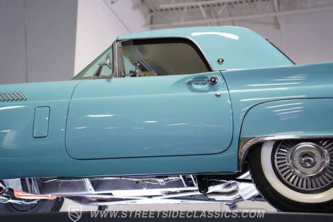 1957 Ford Thunderbird