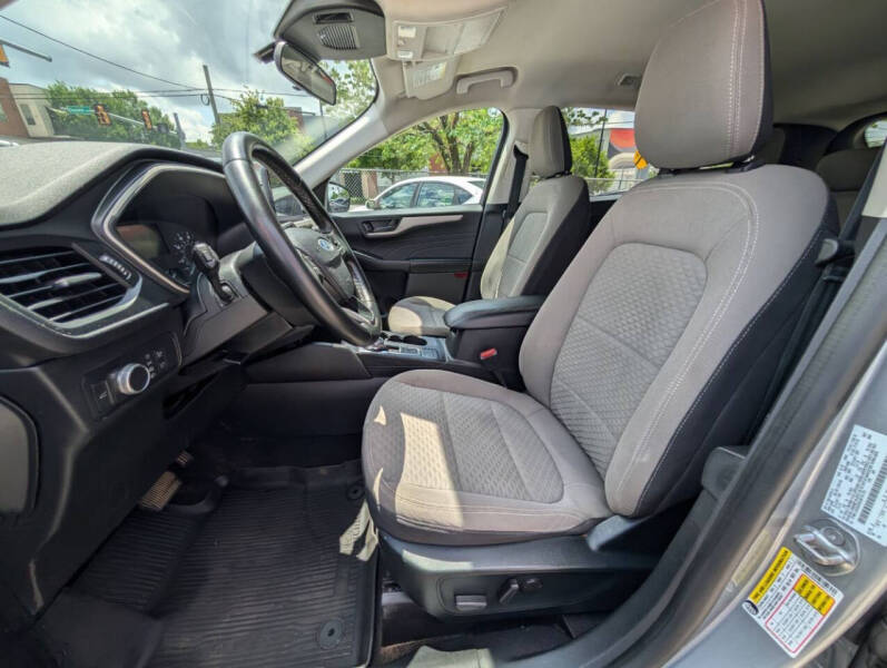 2022 Ford Escape SE