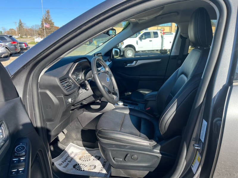 2022 Ford Escape Hybrid SEL