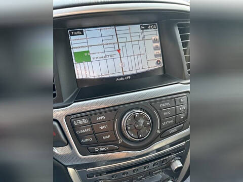 2017 Nissan Pathfinder Platinum