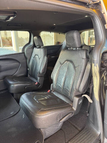 2020 Chrysler Pacifica Touring L 35th Anniversary