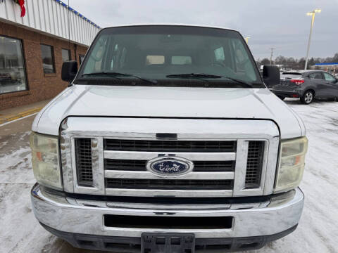2012 Ford E-Series E-150 XLT