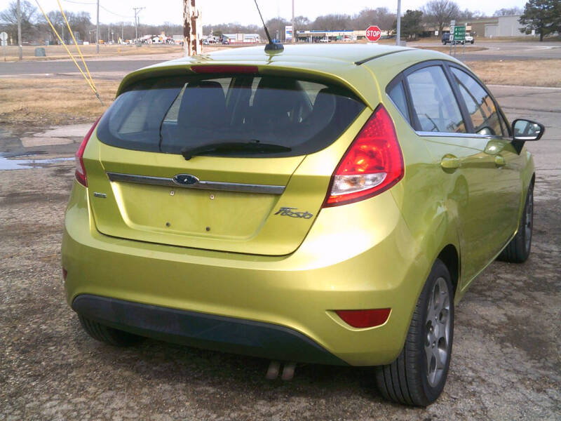 2011 Ford Fiesta SES