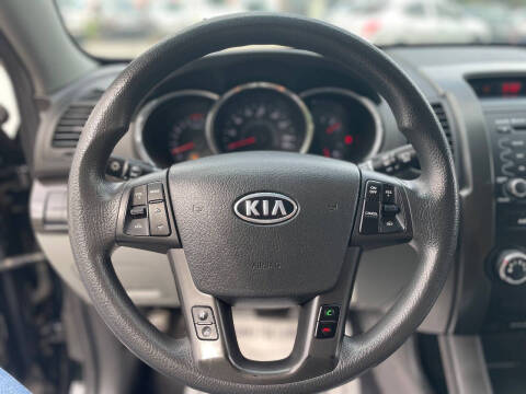2013 Kia Sorento LX