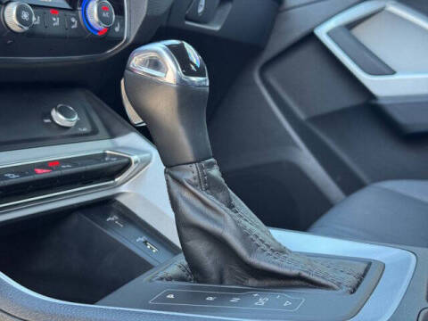 2021 Audi Q3 quattro S line Premium 45 TFSI