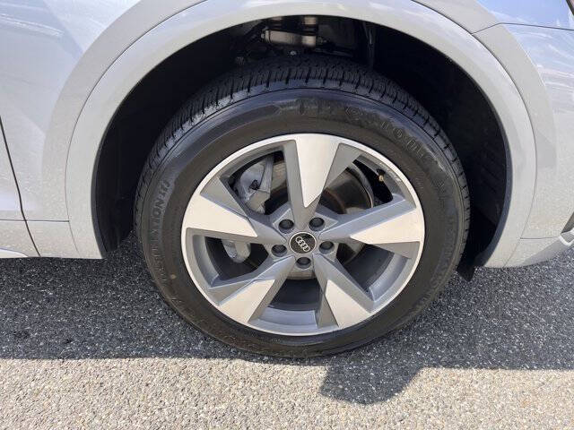 2023 Audi Q5 quattro Premium Plus 40 TFSI