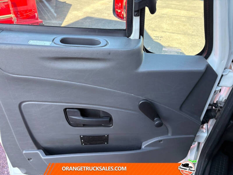 2019 International DuraStar 4300