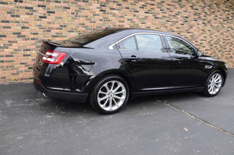 2019 Ford Taurus Limited