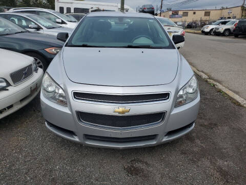 2010 Chevrolet Malibu for sale at Advantage Auto Brokerage and Sales in Hasbrouck Heights NJ