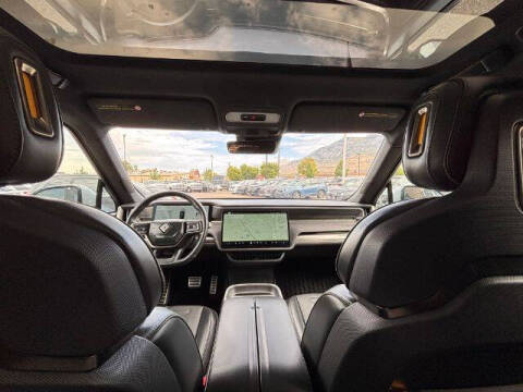 2024 Rivian R1S Adventure