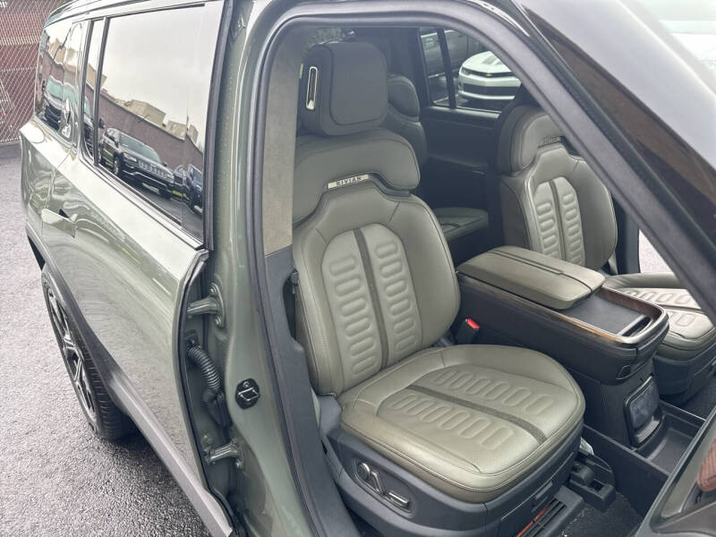 2023 Rivian R1S Launch Edition