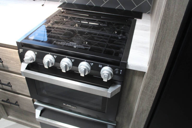 2021 Forest River Heitage Glen 26BHHL26