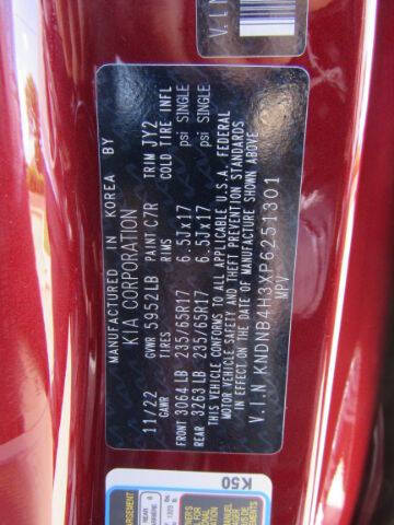 2023 Kia Carnival LX