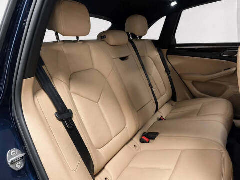 2020 Porsche Macan S