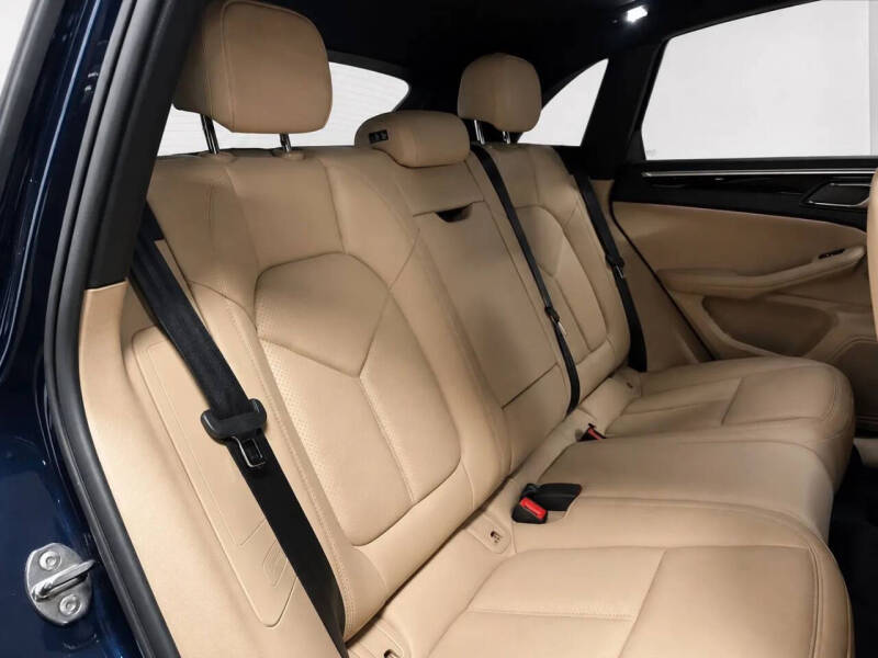 2020 Porsche Macan S
