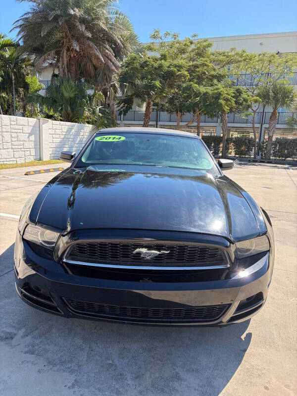 2014 Ford Mustang V6