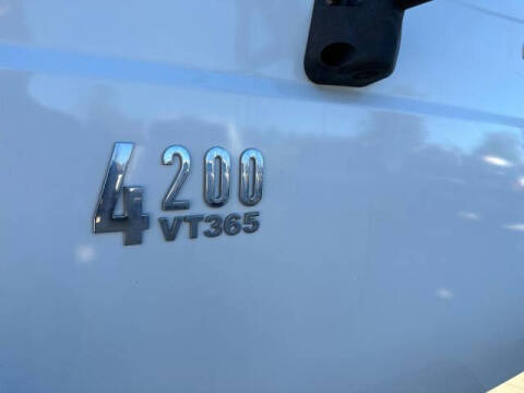 2003 International DuraStar 4200