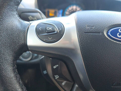 2013 Ford C-MAX Hybrid SE