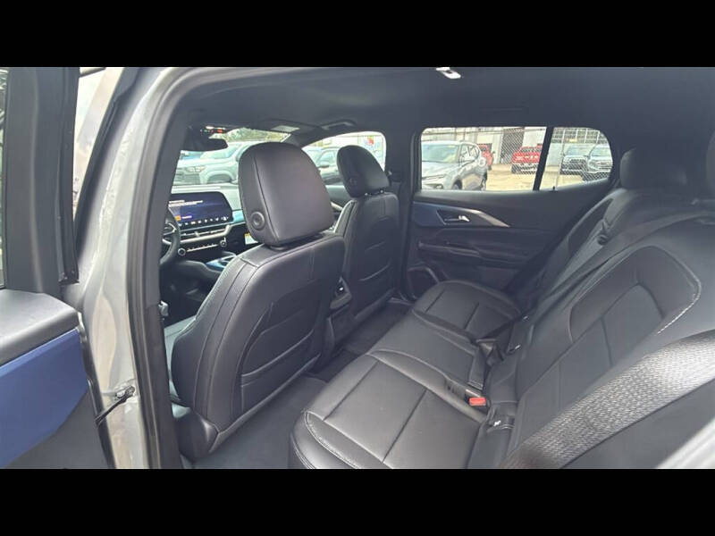 2025 Chevrolet Equinox EV LT 2