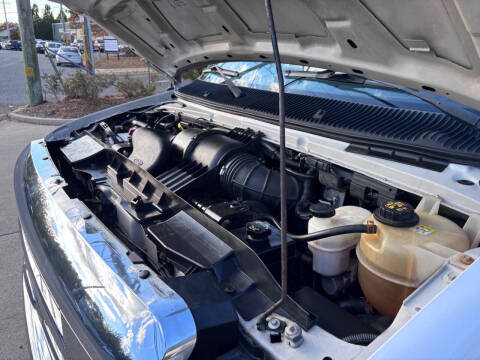 2009 Ford E-Series E-350 SD XLT