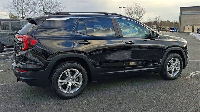 2022 GMC Terrain SLE