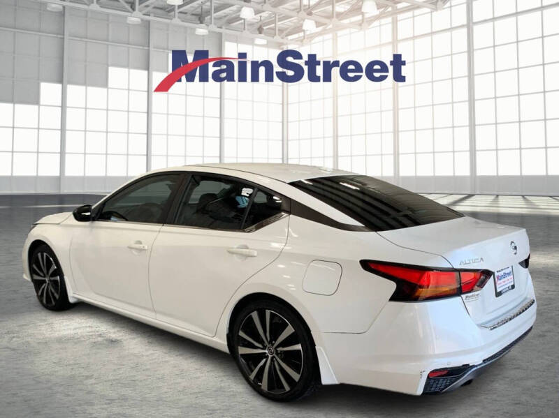 2022 Nissan Altima 2.5 SR