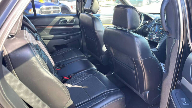 2017 Ford Explorer Platinum