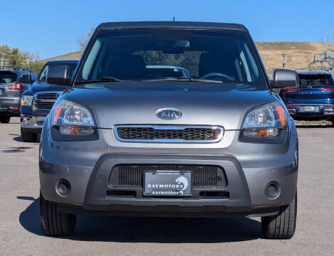 2011 Kia Soul +