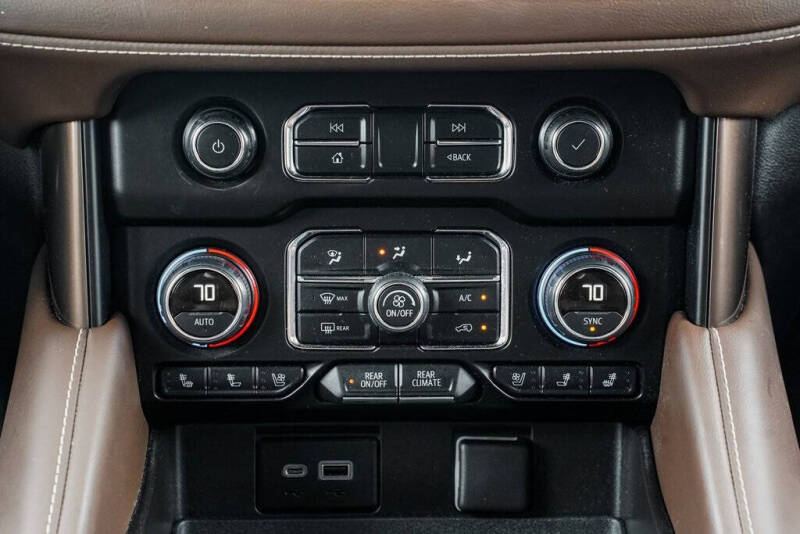 2021 Chevrolet Suburban High Country