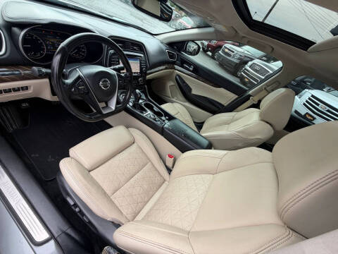 2017 Nissan Maxima Platinum