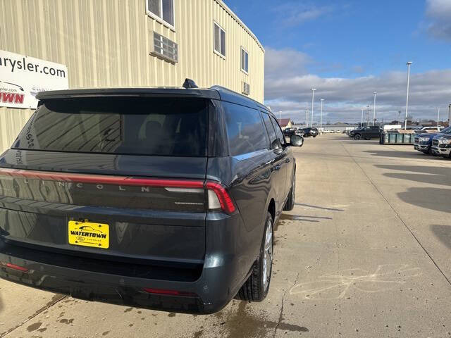 2025 Lincoln Navigator L Reserve