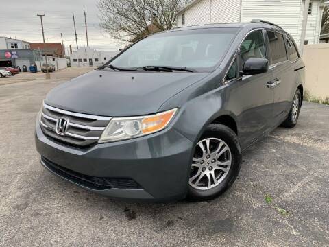 2012 Honda Odyssey for sale at Auto Elite Inc in Kankakee IL